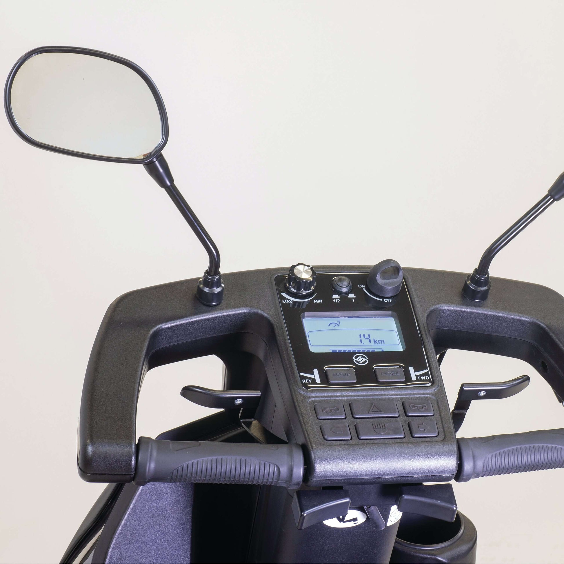 Afiscooter S4 Mobility Scooter - steering with mirrors and controls