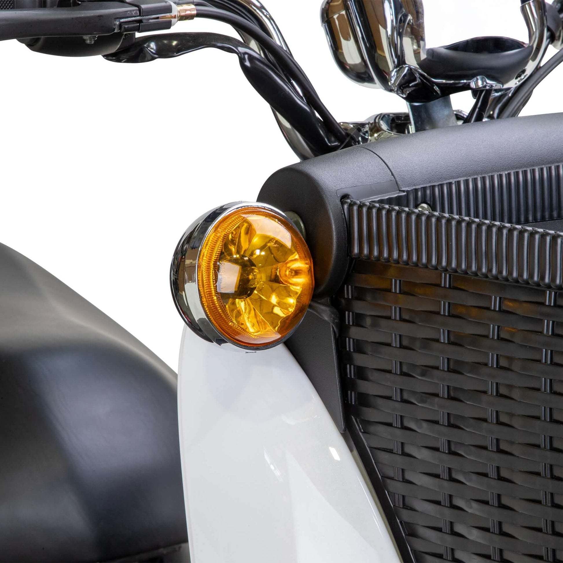 Supreme Mobility Scooter - turn signal and handlebar